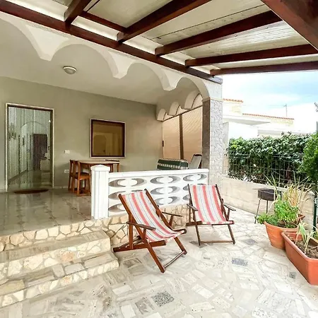 Semesterbostad 2 Bedroom Awesome In *