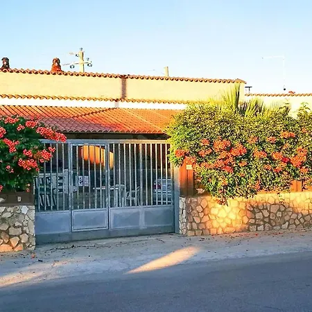 2 Bedroom Awesome In * Marina di Lizzano